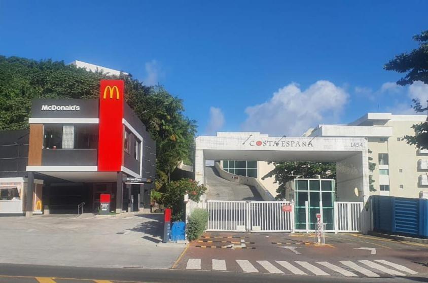 De Luxo Costa Espanha Apto Barra - Ondina - Pe Na Areia -circuito Carnaval Apartment Salvador