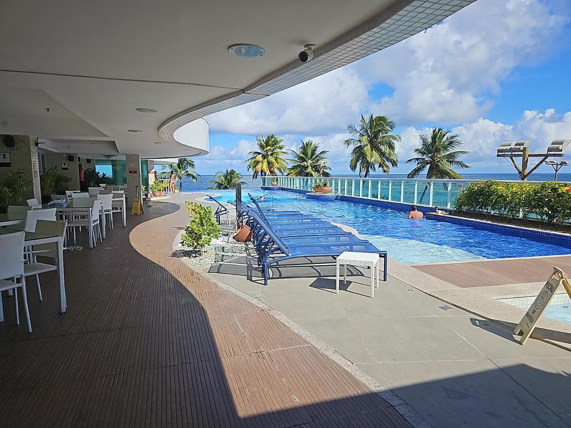 De Luxo Costa Espanha Apto Barra - Ondina - Pe Na Areia -circuito Carnaval *